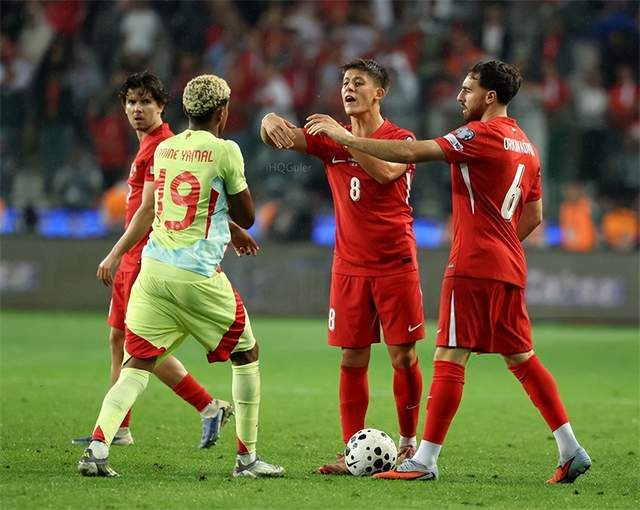 世預賽慘案！西班牙6-0血洗土耳其 居勒爾推搡亞馬爾成焦點