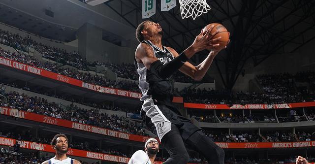 文班亞馬40分零失誤封神之戰：八個月歸來，他已進化成完全體