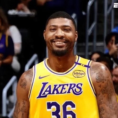 湖人慘敗馬刺：斯瑪特驚喜爆發、里弗斯硬仗崩盤、防守無力的深度解析