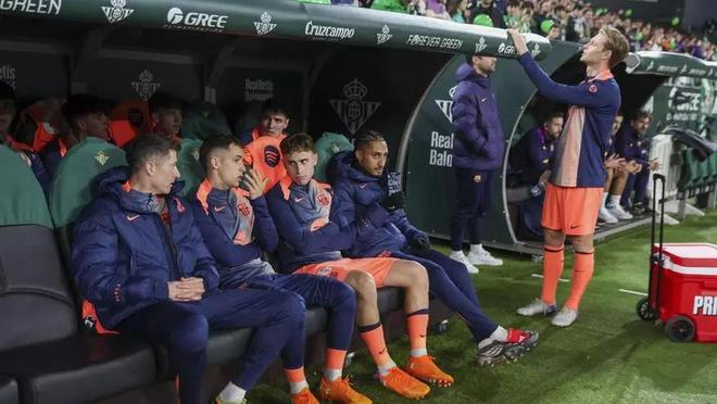 賽程地獄前的冷靜布局：弗里克大輪換撐起巴塞羅那聖誕前關鍵戰線