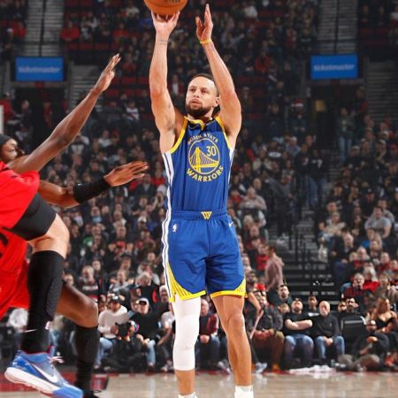 開拓者賽季三殺勇士止住三連敗　庫里12記三分空砍48分仍難救主