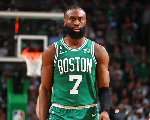 杰倫・布朗改寫綠軍歷史　成為單季1000分150助最快球員