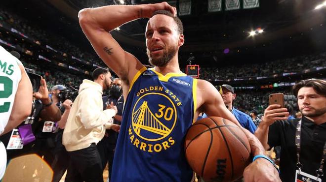 245萬美元！庫里2022年G6奪冠球衣天價成交