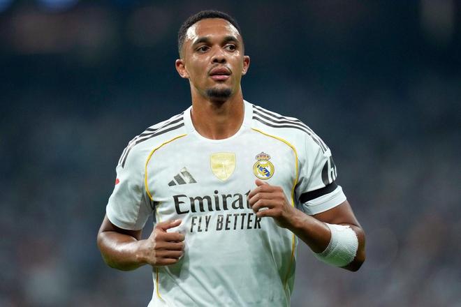 羅馬諾：阿諾德渴望留在皇馬，未與曼城談判