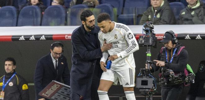 姆巴佩傷缺歐冠戰曼城！皇馬鋒線臨時變陣