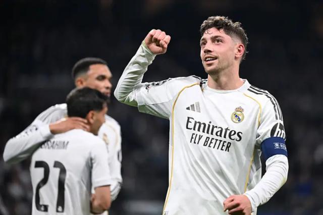 巴爾韋德上半場帽子戲法震撼歐冠 皇馬3比0完勝曼城