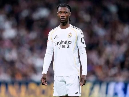 卡馬雲加轉會風暴：皇馬放售訊號下的英超雙雄博弈